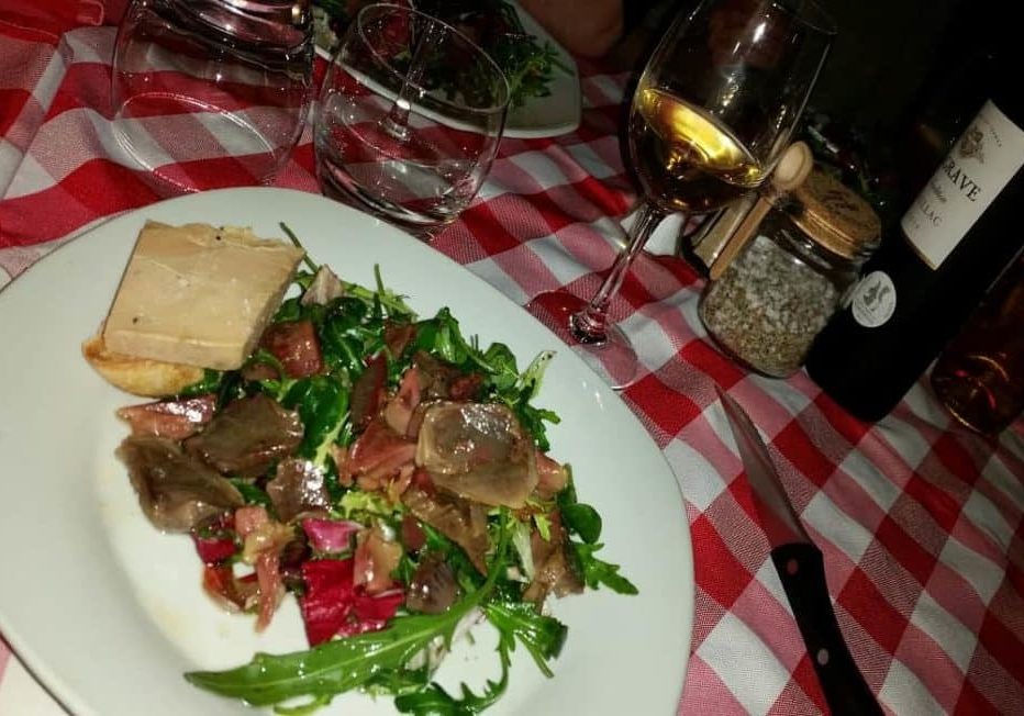 Salade gourmande - Restaurant la Côte de Boeuf, Toulouse Brochettes, produits du terroir, grillade au feu de bois, restaurant à viandes, restaurant traditionnel, restaurant centre Toulouse, restaurant cheminée, viandes cuites au feu de bois, restaurant Toulouse, restaurant familial, restaurant groupes, restaurant romantique